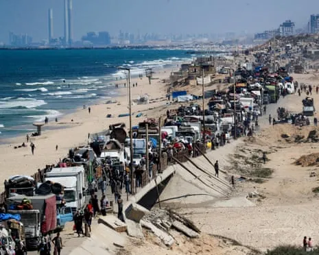 Israeli Forces Declares Temporary Escape Route for Northern Gaza Inhabitants